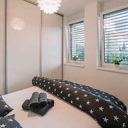 Stylish Apartment Retreat Bratislava Extérieur photo